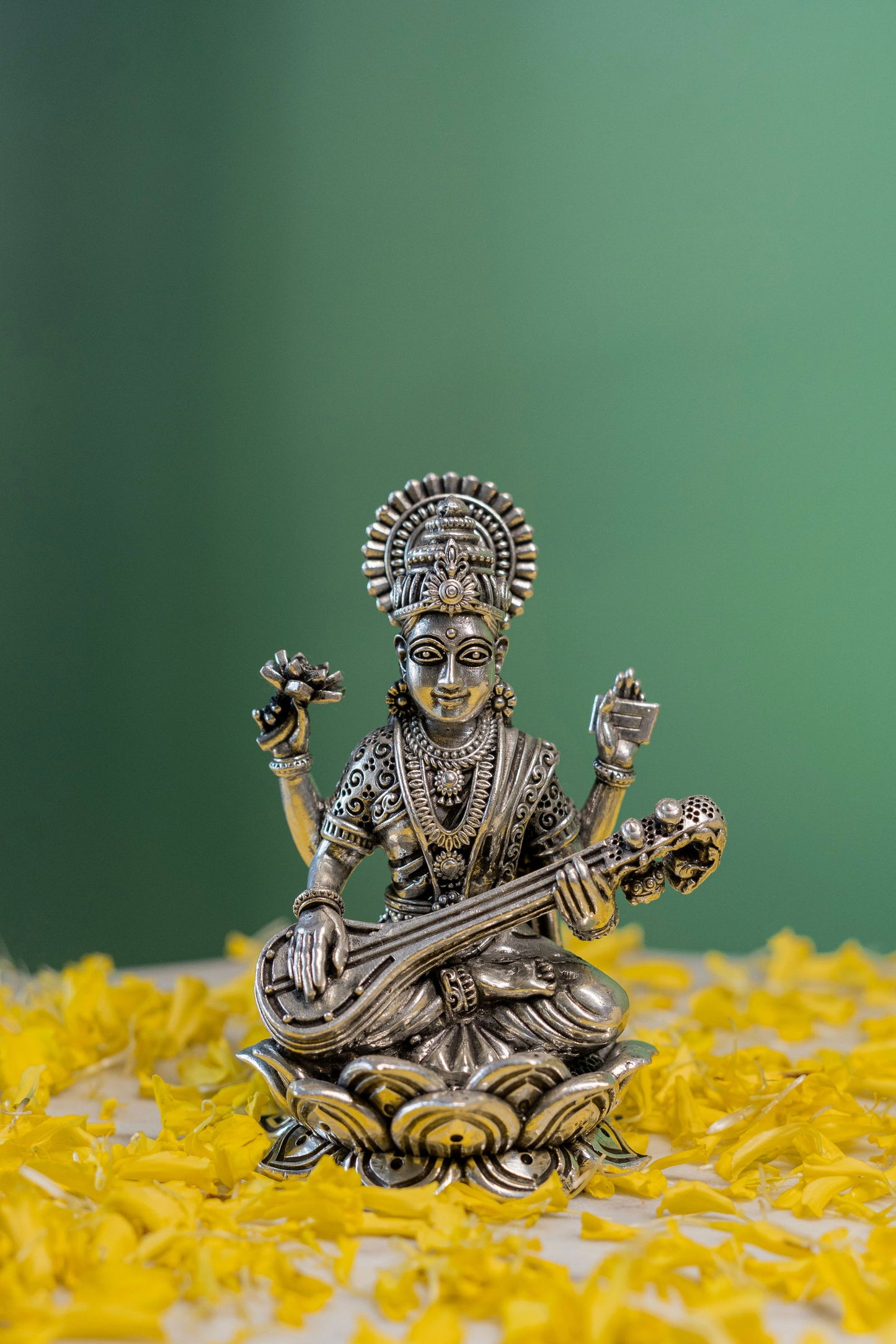 Divine: Goddess Saraswati in Silver - Prata